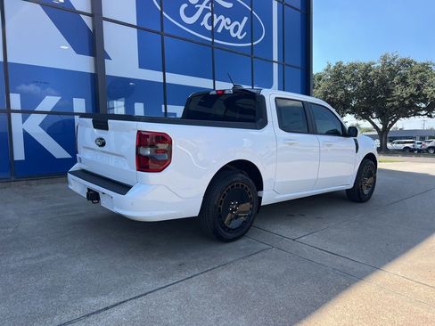 New 2025 Ford Maverick Lobo image 6
