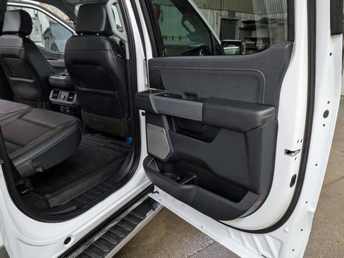 Used 2023 Ford F150 Lariat w/ Equipment Group 502A High image 6