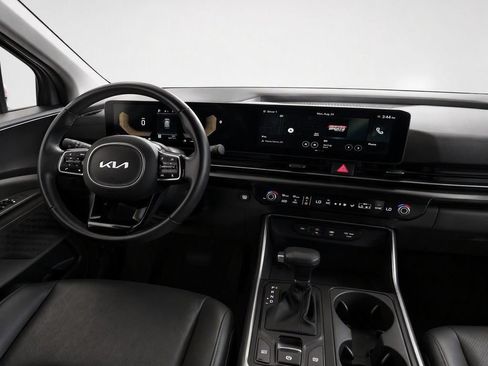 Certified 2025 Kia Carnival FWD image 37