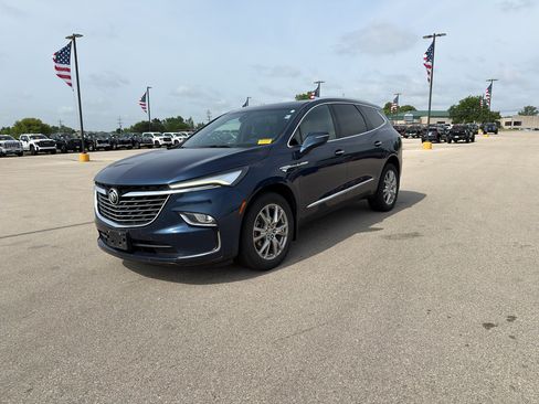 Used 2023 Buick Enclave Premium w/ Experience Buick Package AWD/4WD image 2
