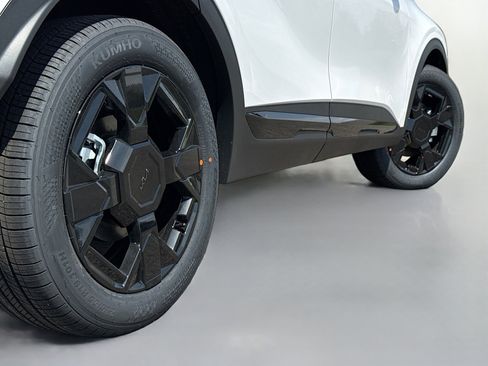 New 2026 Kia Sportage X-Line AWD/4WD image 13