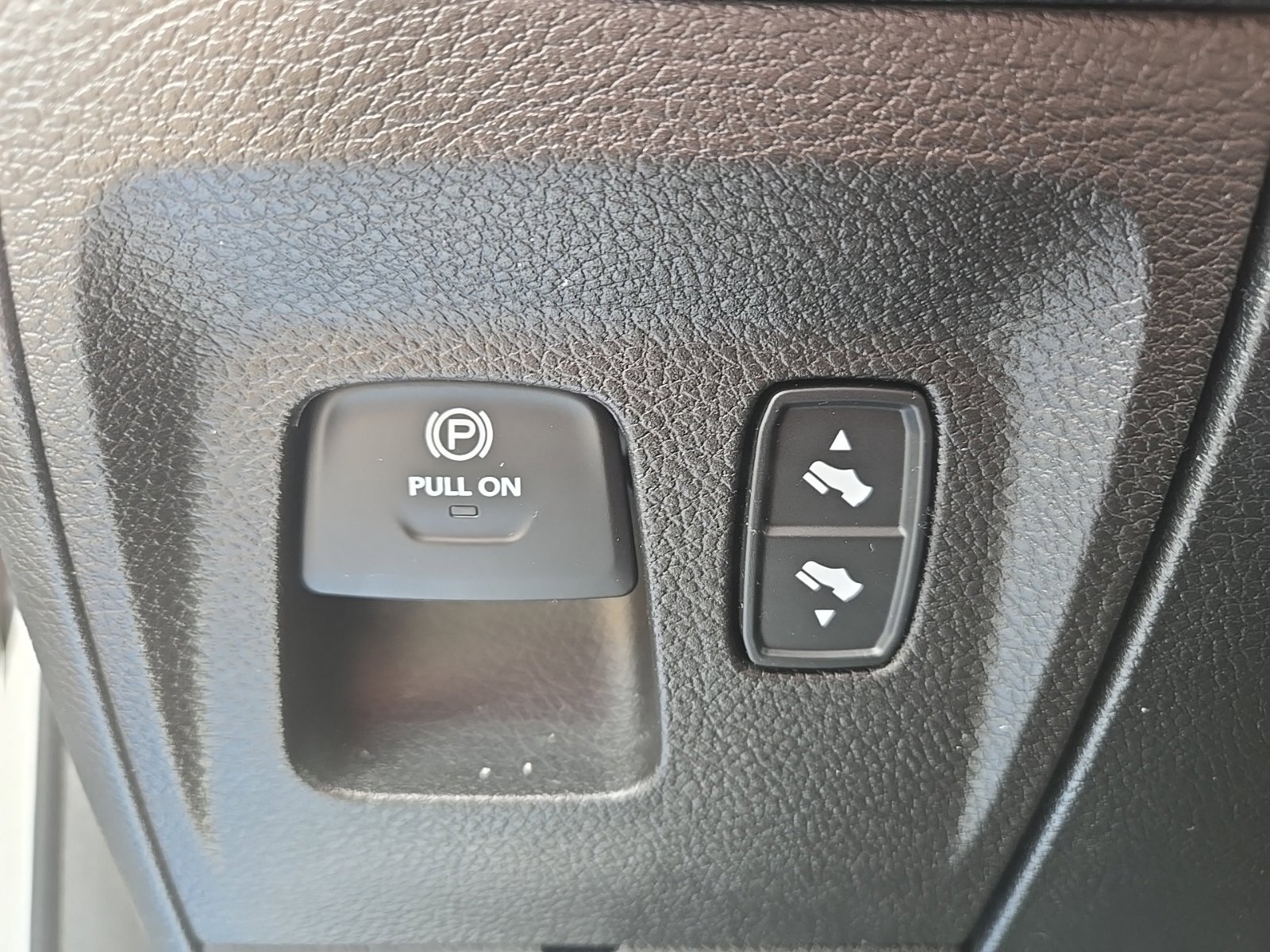 Used 2022 RAM 1500 Laramie w/ Laramie Southwest Edition AWD/4WD image 11