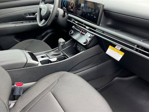 New 2026 Hyundai Tucson SEL image 16