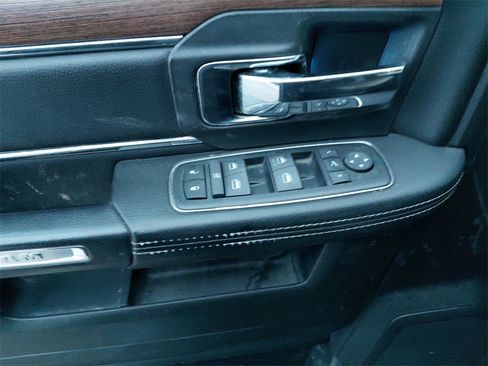 Used 2018 RAM 3500 Laramie image 30