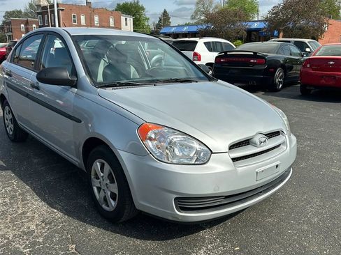 Used 2009 Hyundai Accent GLS image 3