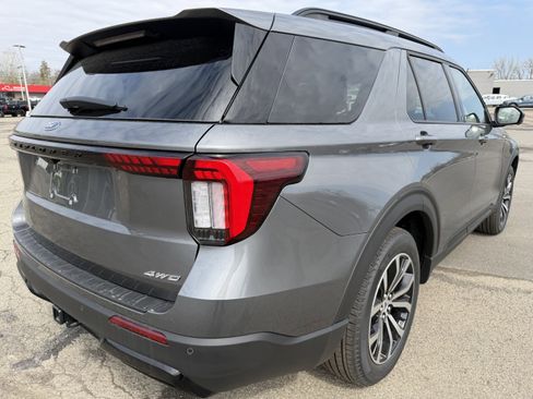 New 2026 Ford Explorer ST-Line AWD/4WD image 2