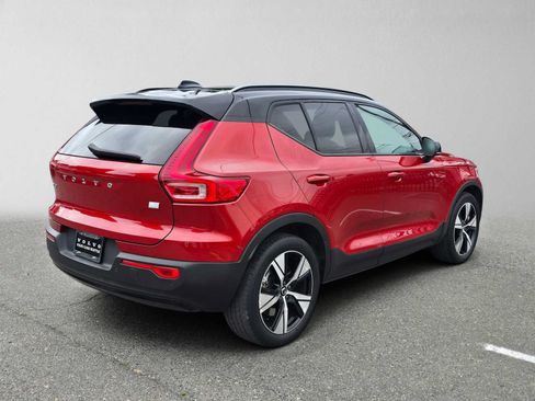 Used 2021 Volvo XC40 P8 Recharge AWD/4WD image 3