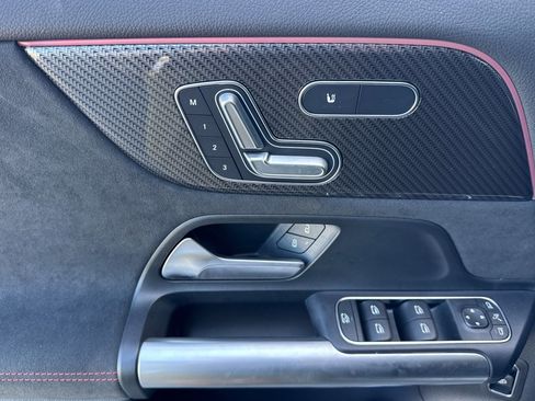 New 2025 Mercedes-Benz GLA 35 AMG 4MATIC image 13
