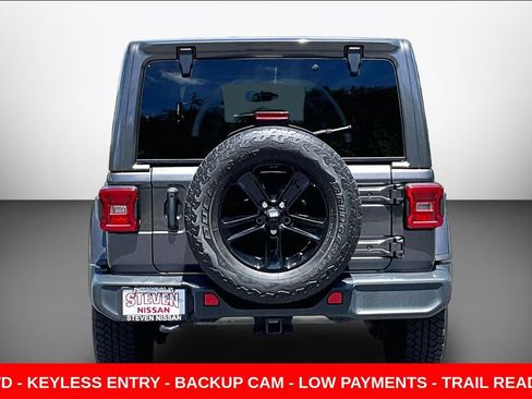 Used 2021 Jeep Wrangler Unlimited Sahara AWD/4WD image 5