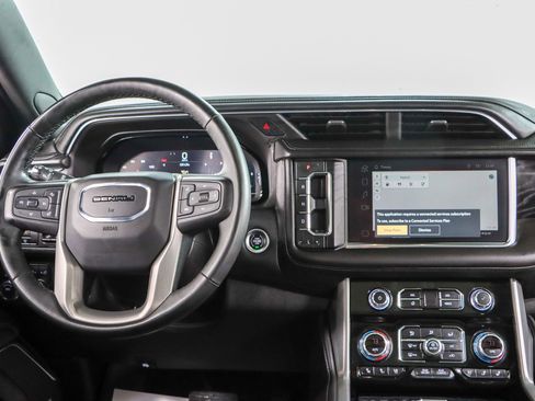 Used 2023 GMC Yukon Denali AWD/4WD image 18