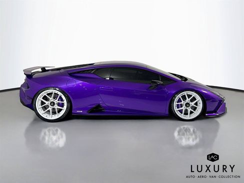 Used 2023 Lamborghini Huracan Tecnica RWD image 5