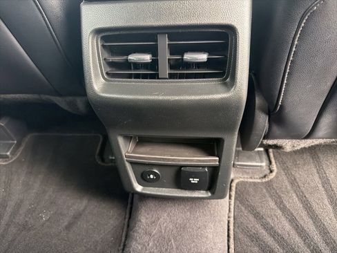 Used 2024 Ford Edge SEL w/ Convenience Package image 37