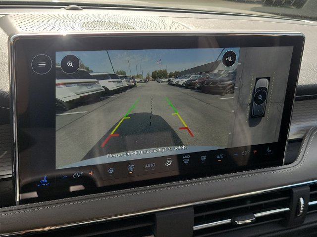 Used 2024 Lincoln Corsair AWD w/ Equipment Group 101A image 18