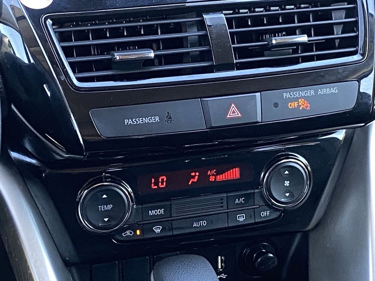Used 2024 Mitsubishi Eclipse Cross AWD image 20