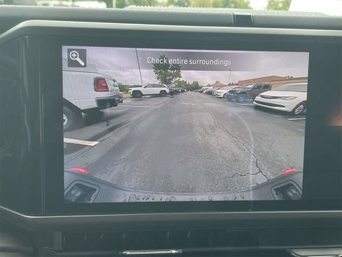 New 2025 Jeep Gladiator Mojave w/ Convenience Group image 17