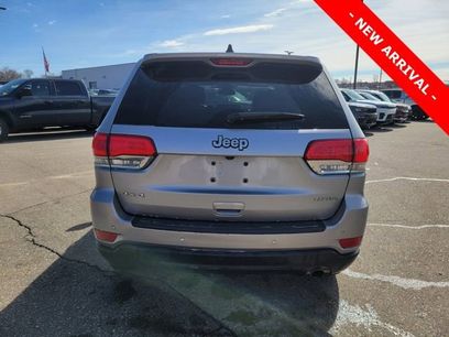 Used 2017 Jeep Grand Cherokee Laredo