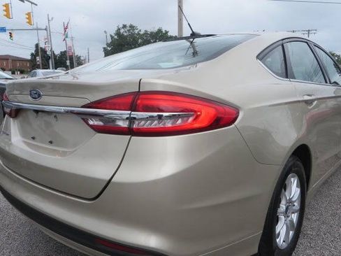 Used 2017 Ford Fusion S FWD image 31