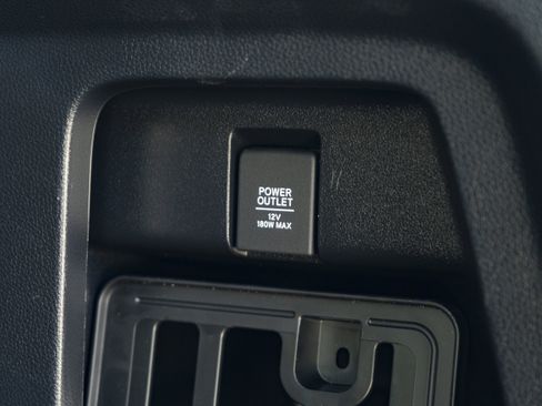 Used 2025 Honda Odyssey Sport-L image 41