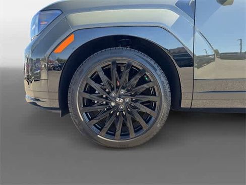 Used 2025 Hyundai Santa Fe Calligraphy image 17