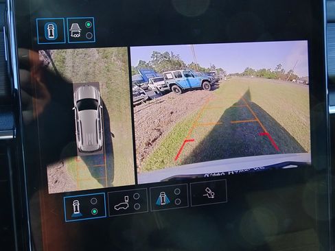 Used 2025 GMC Acadia Elevation image 36