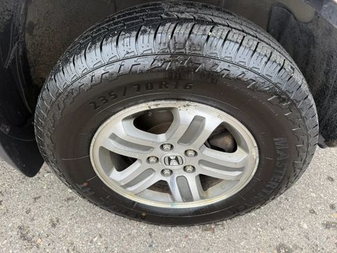 Used 2004 Honda Pilot EX image 12