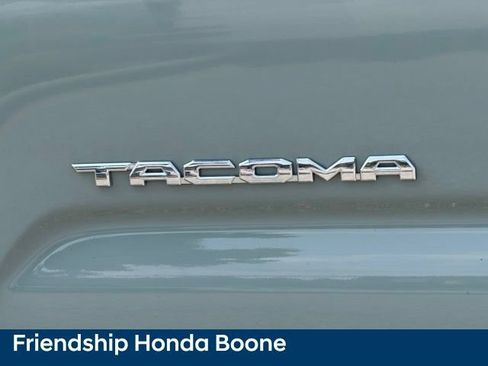 Used 2023 Toyota Tacoma TRD Off-Road AWD/4WD image 12