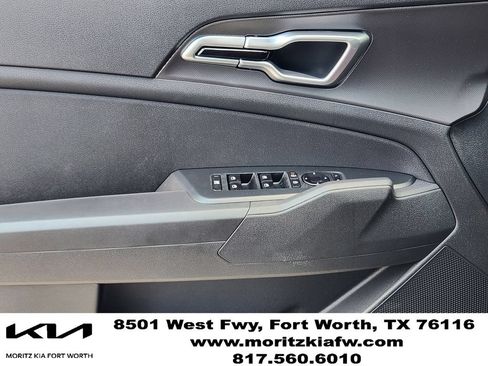 New 2026 Kia Sportage LX FWD image 16
