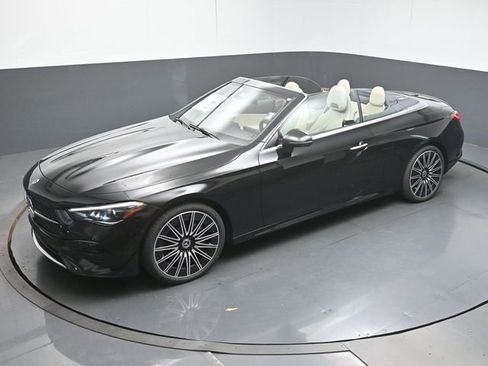 New 2026 Mercedes-Benz CLE 300 4MATIC Cabriolet image 43