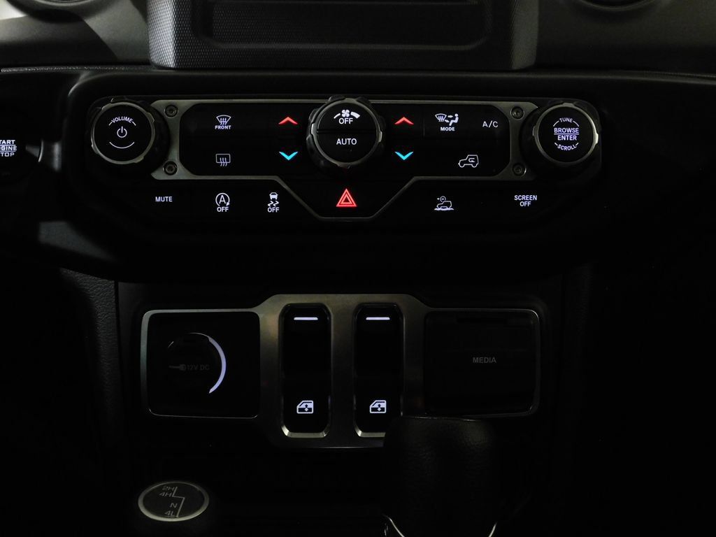 Used 2021 Jeep Wrangler Sport AWD/4WD image 42