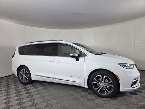 New 2026 Chrysler Pacifica Pinnacle w/ Trailer Tow Group image 2