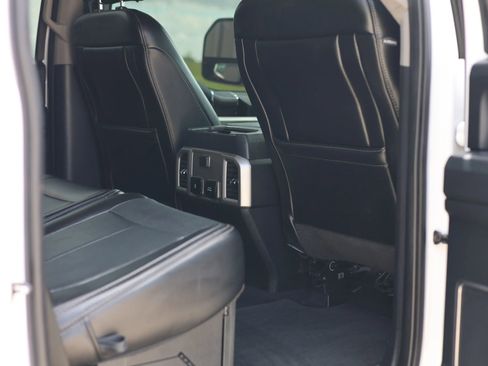 Used 2020 Ford F250 Lariat w/ Lariat Ultimate Package AWD/4WD image 20