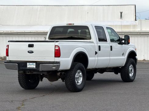 Used 2012 Ford F350 XLT w/ Heavy Service Suspension Pkg image 2