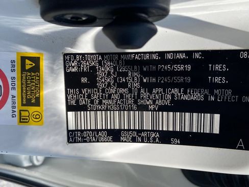 Used 2016 Toyota Highlander Limited Platinum FWD image 23