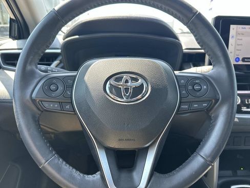 Used 2024 Toyota Corolla Cross LE w/ Moonroof Package AWD/4WD image 20
