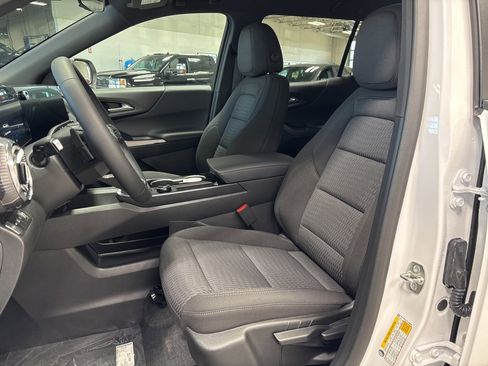 New 2026 Chevrolet Equinox LT w/ Midnight Edition image 9