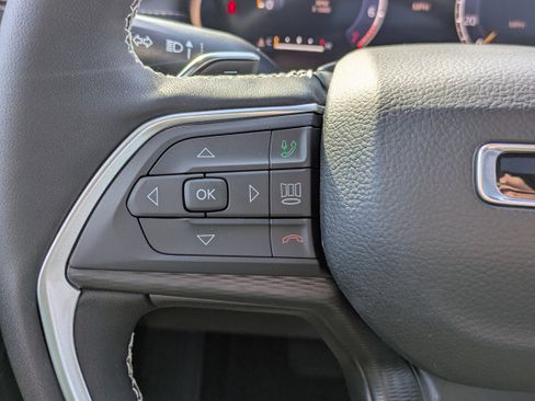 New 2025 Jeep Grand Cherokee L Altitude image 17