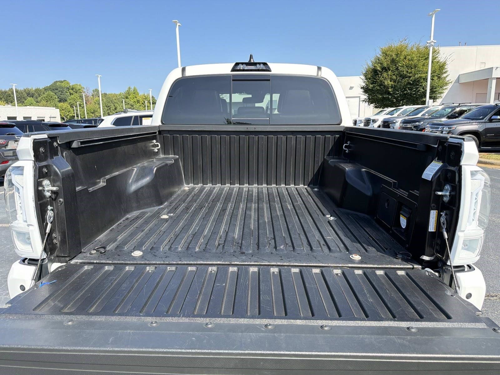 Used 2023 Toyota Tacoma TRD Off-Road w/ TRD Premium Off Road Package AWD/4WD image 8