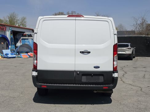 Used 2022 Ford Transit 150 T-150 130 Low Rf 8670 GVWR RWD image 5