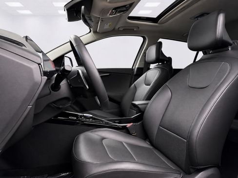 Used 2024 Kia Niro Wave w/ Wave Preserve Package FWD image 15