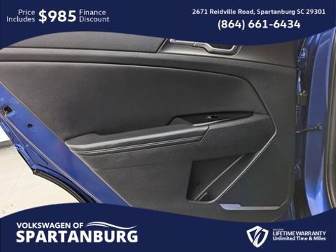 Used 2024 Kia Sportage EX image 8