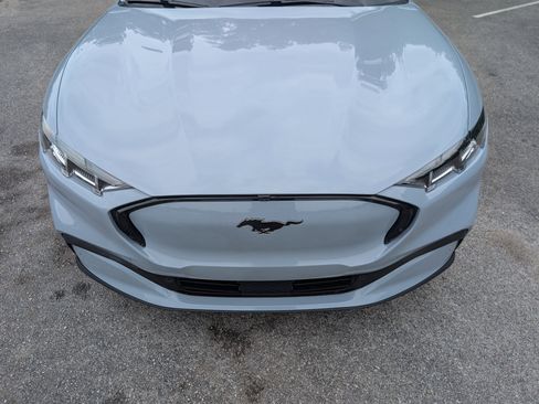Used 2025 Ford Mustang Mach-E Premium RWD image 12