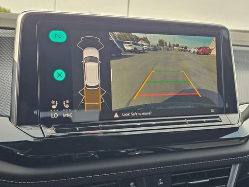 New 2026 Volkswagen Atlas Cross Sport SEL R-Line AWD/4WD image 19