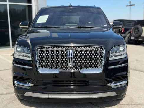 Used 2019 Lincoln Navigator Select w/ Technology Package image 2