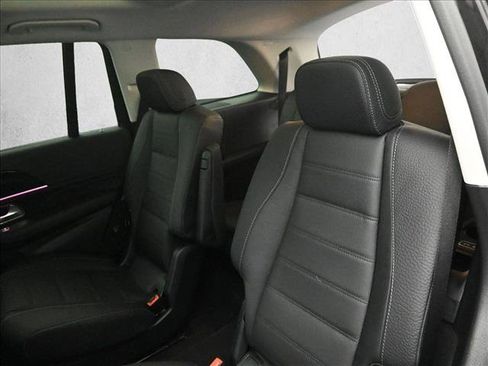 Used 2026 Mercedes-Benz GLS 450 4MATIC image 21