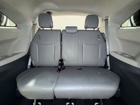 Certified 2024 Toyota Sienna XLE image 23