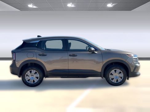 New 2026 Nissan Kicks S image 8