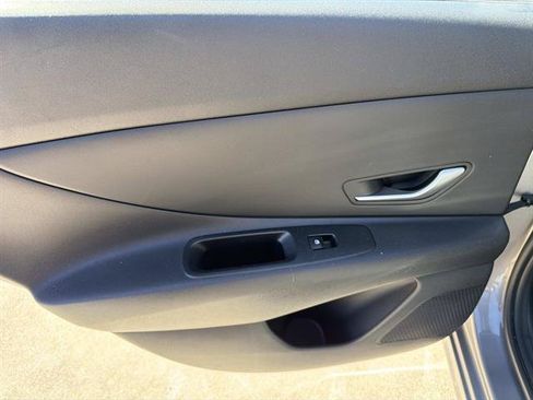 Used 2024 Hyundai Elantra SEL FWD image 8