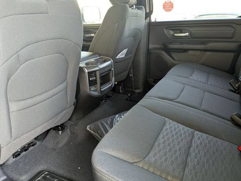 New 2026 RAM 1500 Express AWD/4WD image 24