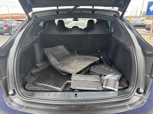 Used 2019 Tesla Model X 75D image 13