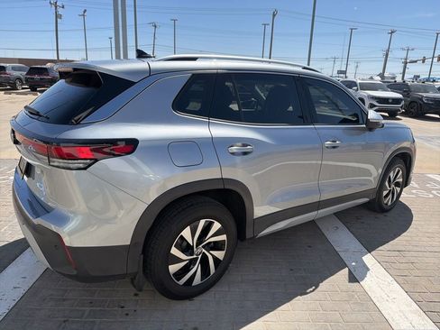 Certified 2025 Volkswagen Tiguan S image 5